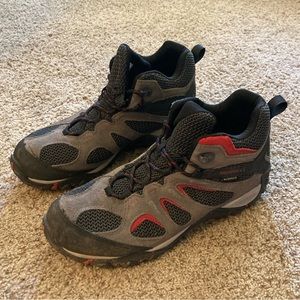 Men’s 11 Merrell Hiking Boots, Waterproof, Worn Once